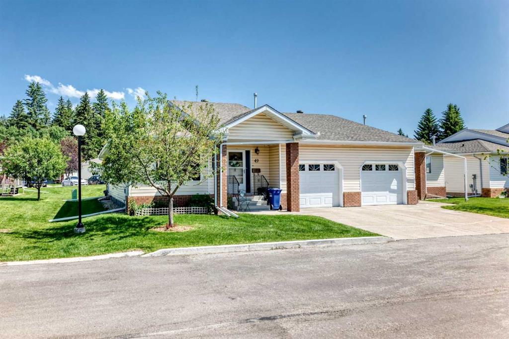 Third View of 49, 2821 Botterill Crescent , Bower, Red Deer, Alberta, T4R 2E5