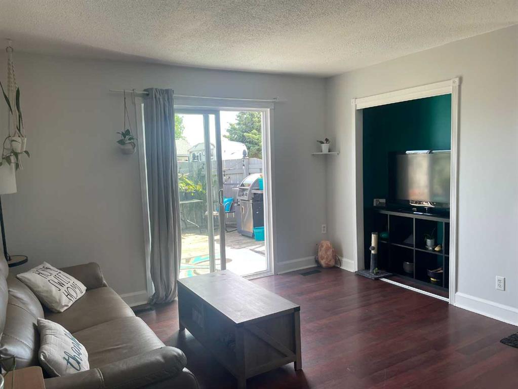 Fifth View of 4702 48 Avenue , NONE, Grimshaw, Alberta, T0H 1W0