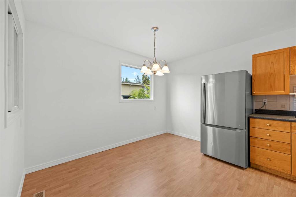 Fifth View of 605, 6223 31 Avenue NW, Bowness, Calgary, Alberta, T3B 3X2