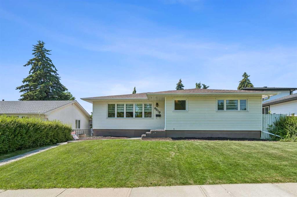 Second View of 4319 19 Street NW, Charleswood, Calgary, Alberta, T2L 2B8