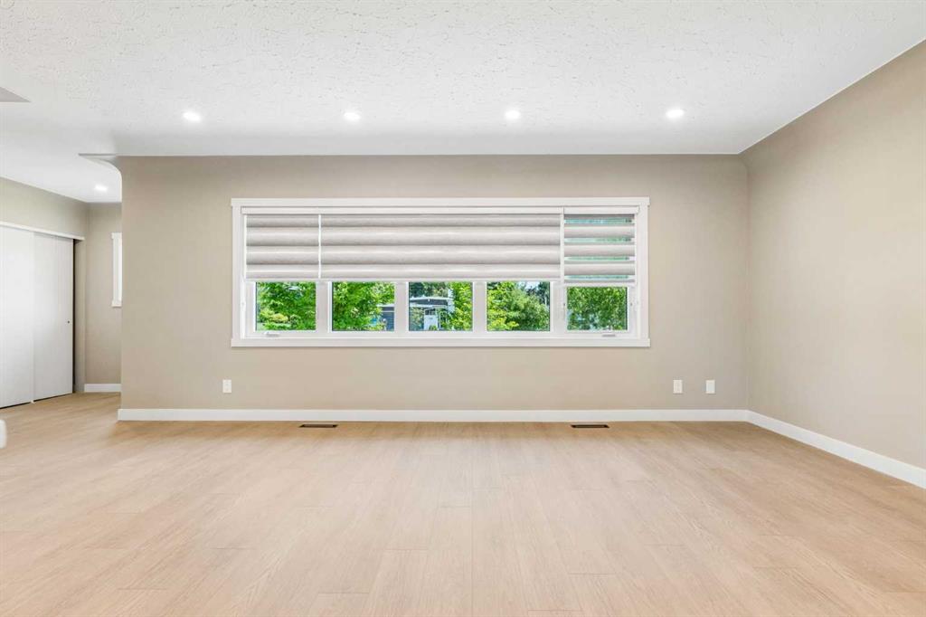 Fourth View of 4319 19 Street NW, Charleswood, Calgary, Alberta, T2L 2B8