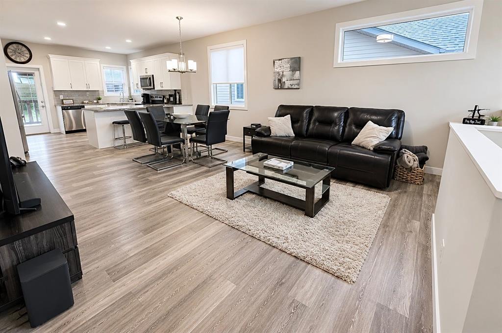 Fifth View of 58 Village Crescent , Vanier East, Red Deer, Alberta, T4R 0P3