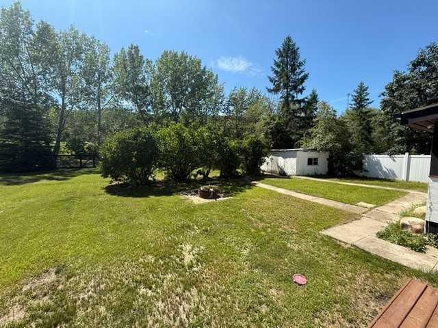 Fifth View of 8801 101 Avenue , The Pines, Peace River, Alberta, T8S1N8