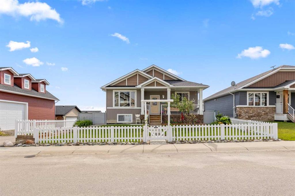 317 McLeod Crescent , A2329432, Alberta,