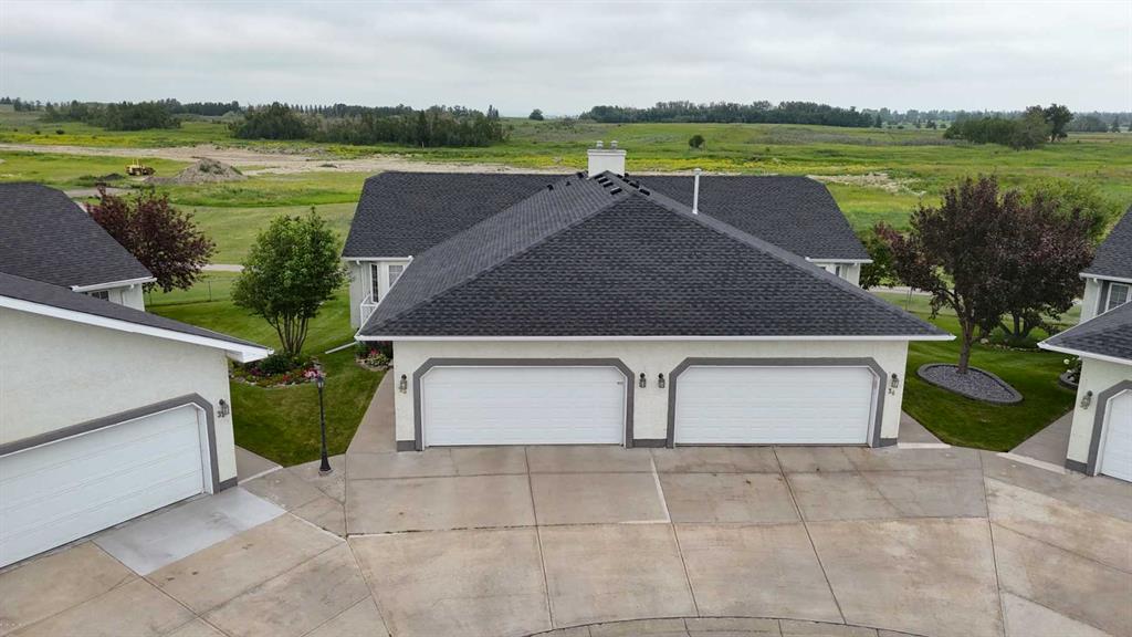 Third View of 33 Strathmore Lakes Bay , Strathmore Lakes Estates, Strathmore, Alberta, T1P 1L8