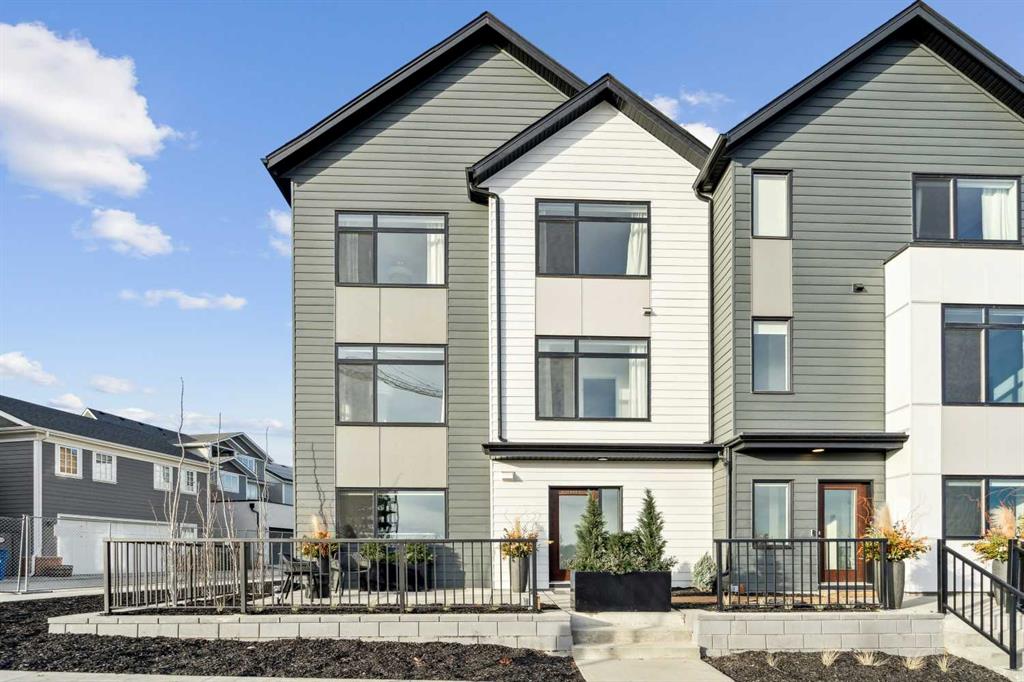 Second View of 171 Dieppe Drive SW, Currie Barracks, Calgary, Alberta, T3E 8H6