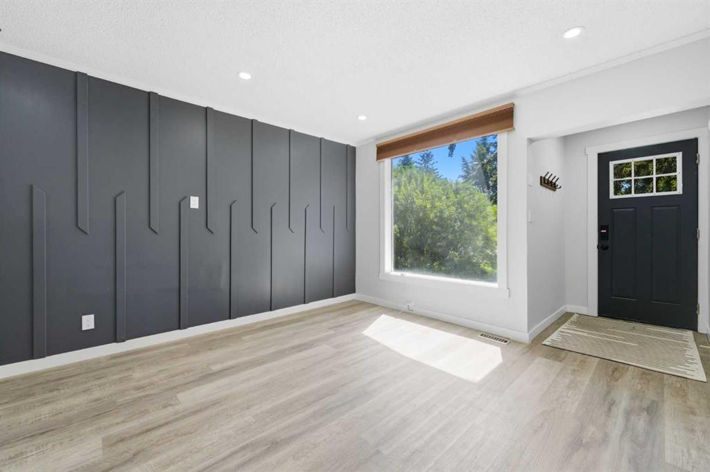Fifth View of 4608 70 Street NW, Bowness, Calgary, Alberta, T3B 2K6