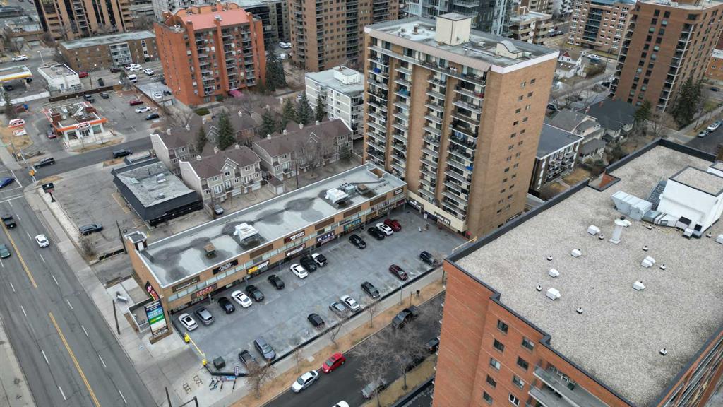Third View of 117, 1330 15 Avenue SW, Beltline, Calgary, Alberta, T3C 3N6