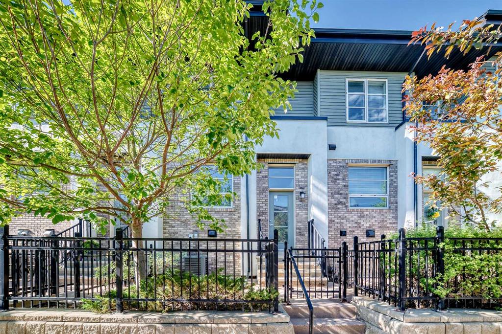 MLS® listing #114147944 for sale located at 57 Aspen Hills Common SW