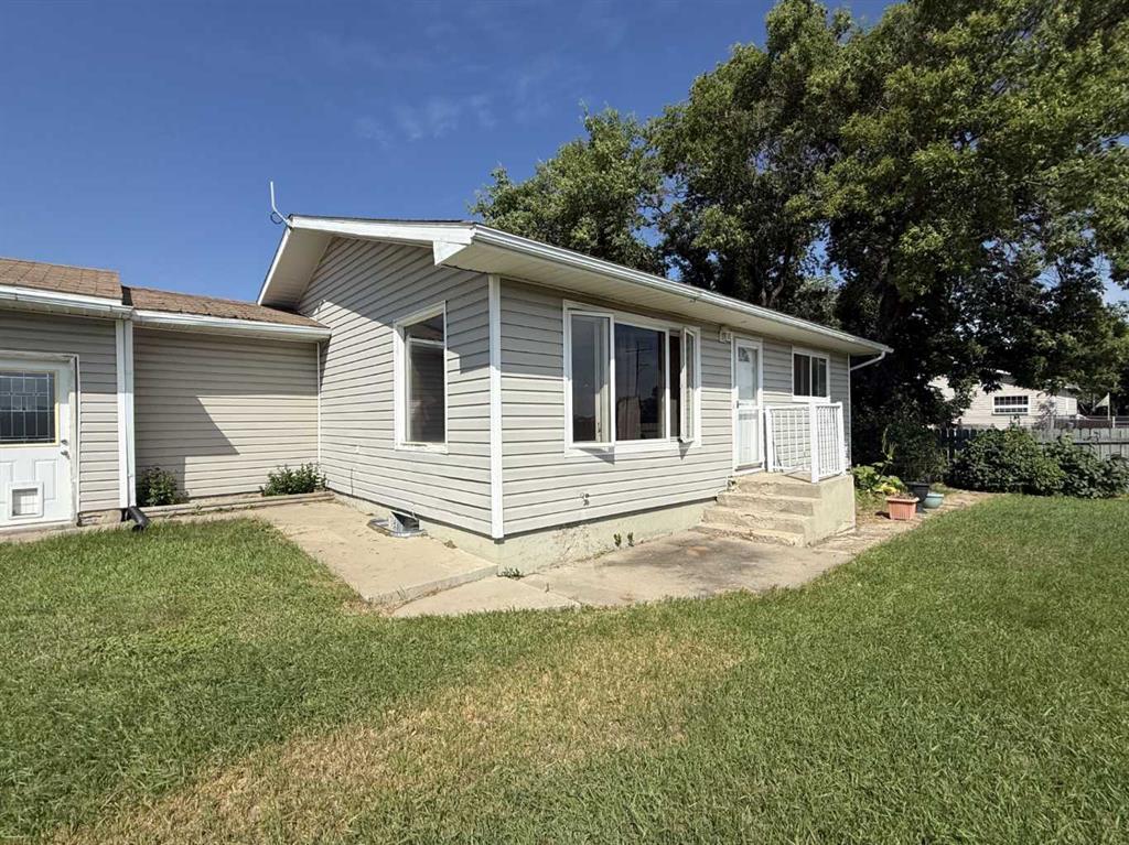 Main View of 324 3 Avenue E, NONE, Hanna, Alberta, T0J 1P0