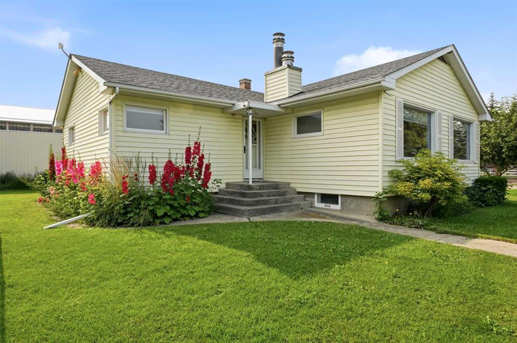 Third View of 38546 Range Road 272  , McKenzie Trail Recreation Area, Red Deer, Alberta, T4P 0X6