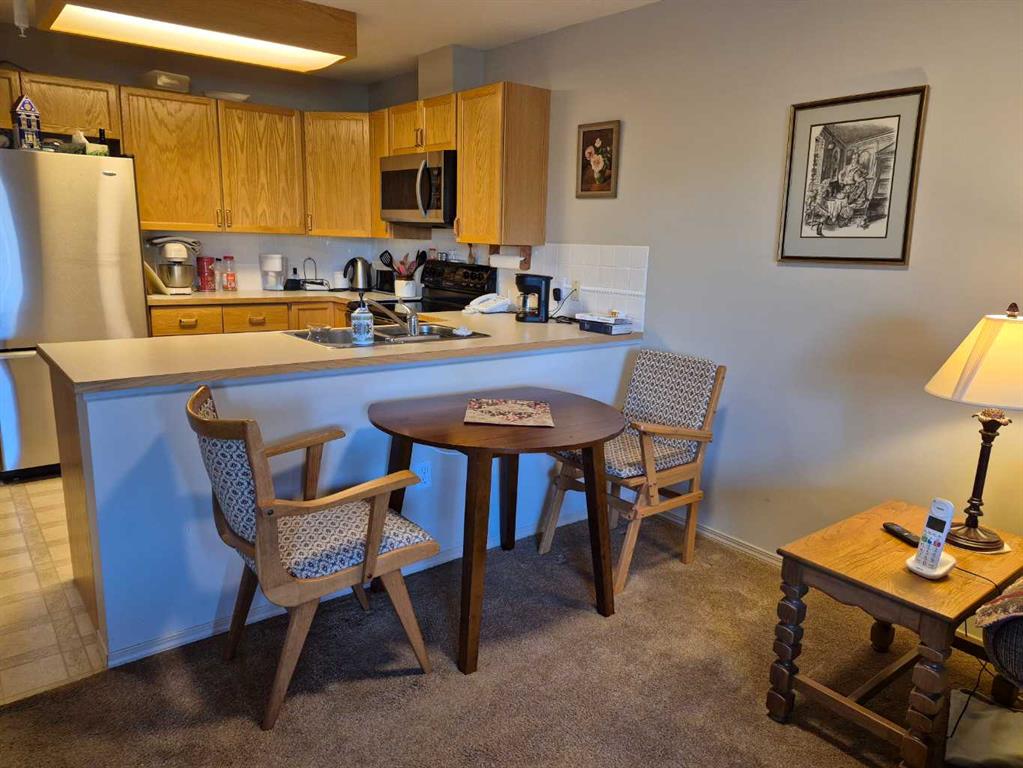 Fourth View of 212, 305 1 Avenue NW, Downtown, Airdrie, Alberta, T4B 2M5
