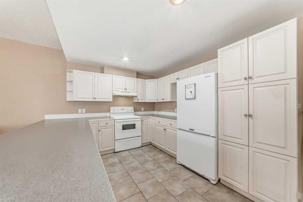 Third View of 6, 1922 9 Avenue SE, Inglewood, Calgary, Alberta, T2G 0V2