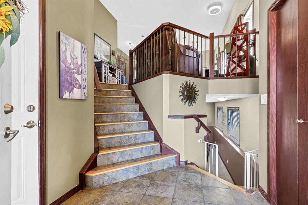Fourth View of 801, 800 Carriage lane Place N, NONE, Carstairs, Alberta, T0M 0N0