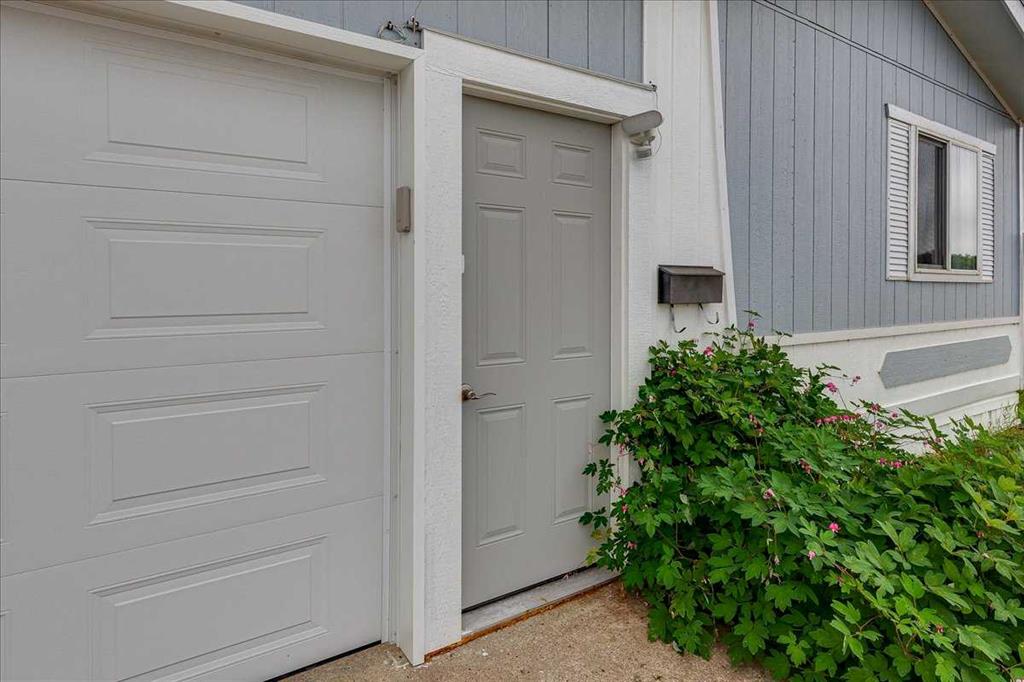 Fifth View of #440, 37543 England Way , Waskasoo Estates, Rural Red Deer County, Alberta, T4S 2C3
