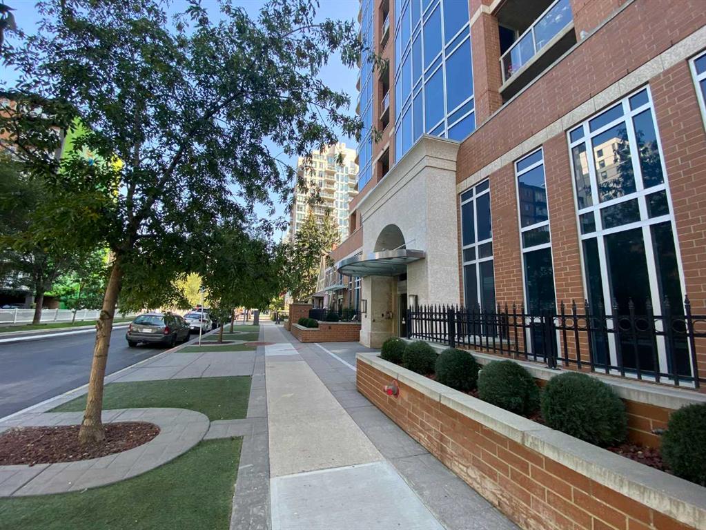 Fifth View of 206, 817 15 Avenue SW, Beltline, Calgary, Alberta, T2R 0H8