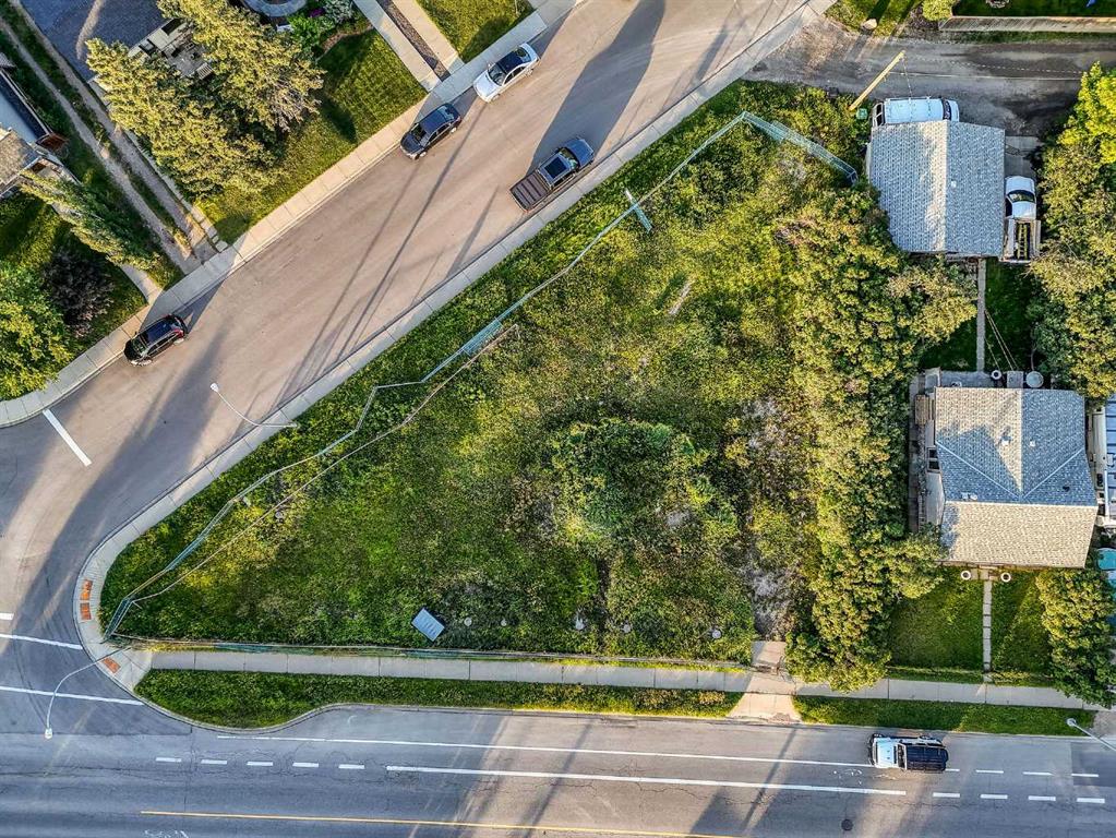 Fourth View of 1916 & 1928 Home Road , Montgomery, Calgary, Alberta, T1X 0Y4