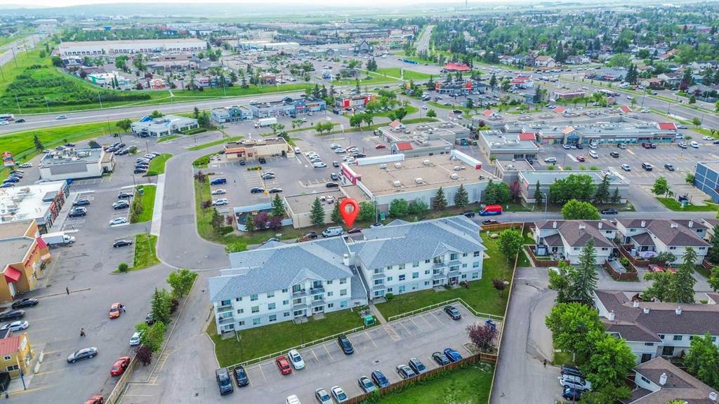 Third View of 103, 5555 falsbridge Drive NE, Falconridge, Calgary, Alberta, T3J3E8