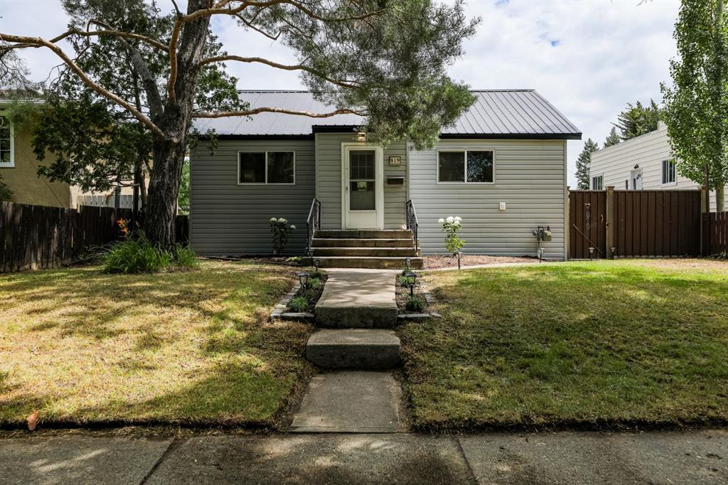 819 5 Street S, A2329776, Alberta,