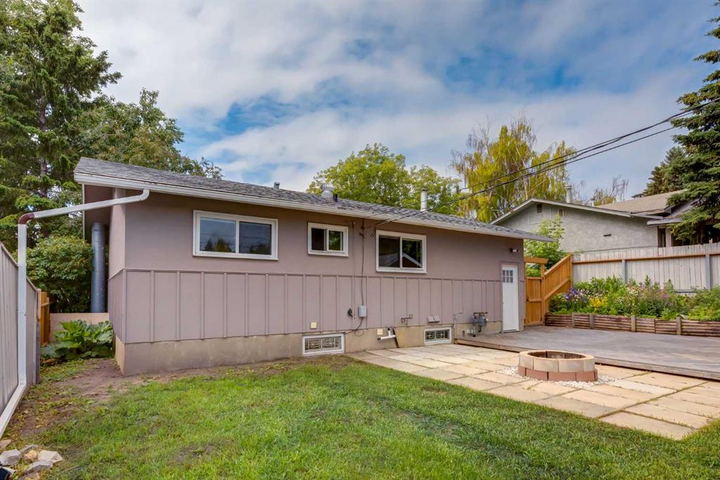 Fourth View of 8 Hazelwood Crescent SW, Haysboro, Calgary, Alberta, T2M 2B2