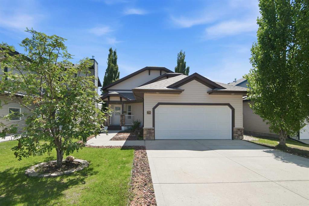 Second View of 39 Landry Bend , Lonsdale, Red Deer, Alberta, T4R 3S4