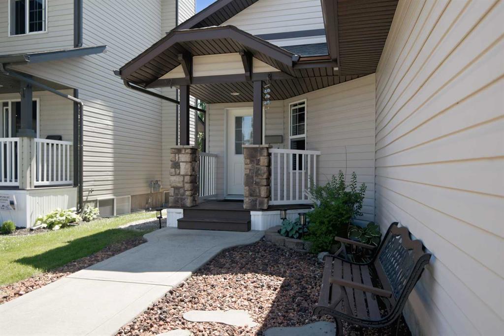 Fifth View of 39 Landry Bend , Lonsdale, Red Deer, Alberta, T4R 3S4