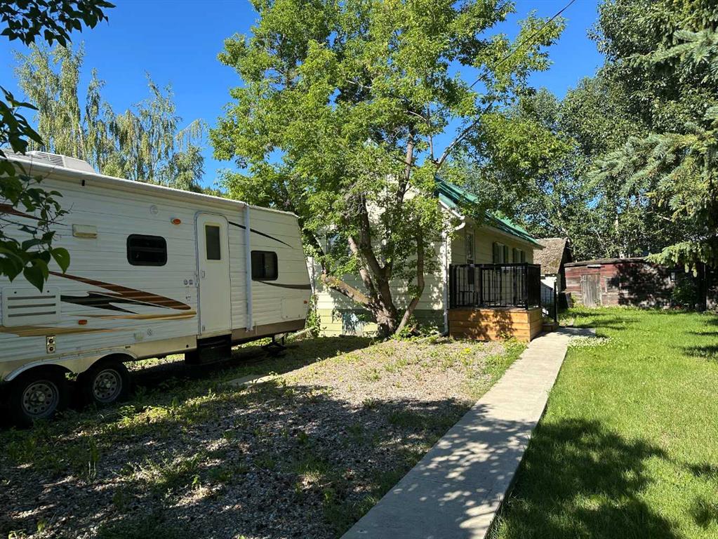 Fifth View of 1310 84 Street , NONE, Coleman, Alberta, T0K 0M0