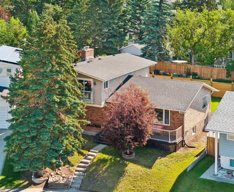 Second View of 16 Brenner Place NW, Brentwood, Calgary, Alberta, T2L1Z2