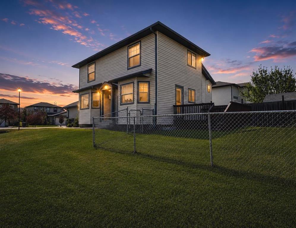 Third View of 16 Canoe Close SW, Canals, Airdrie, Alberta, T4B 2N3