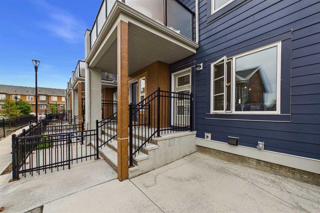 Fourth View of 220 Livingston Common NE, Livingston, Calgary, Alberta, T3P 1K1