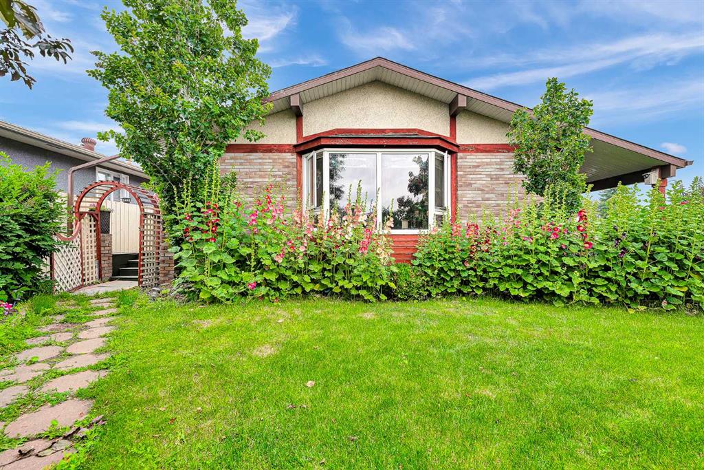 3722 Dover Ridge Drive SE, A2329946, Alberta,