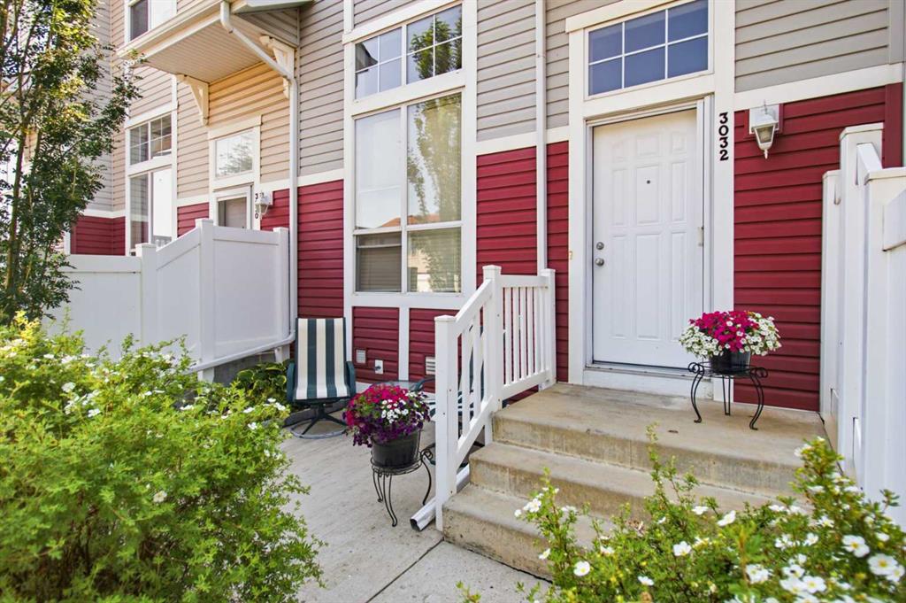 Third View of 3032 New Brighton Gardens SE, New Brighton, Calgary, Alberta, T2Z 0A5