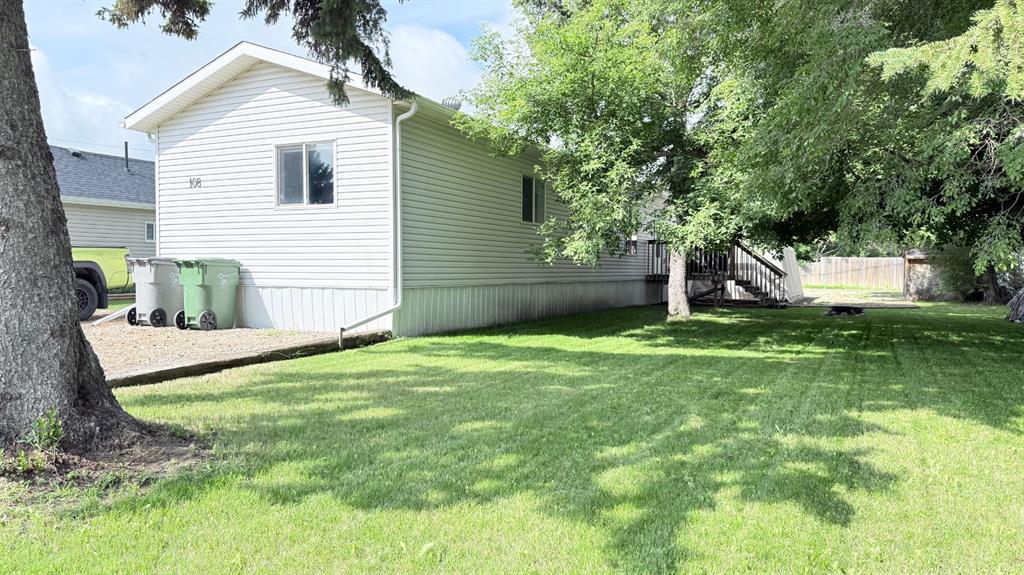 108 1 Street W, A2329979, Saskatchewan,