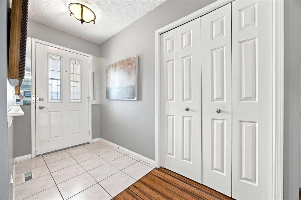 Fourth View of 128 Sienna Park Green SW, Signal Hill, Calgary, Alberta, T3H 3N7