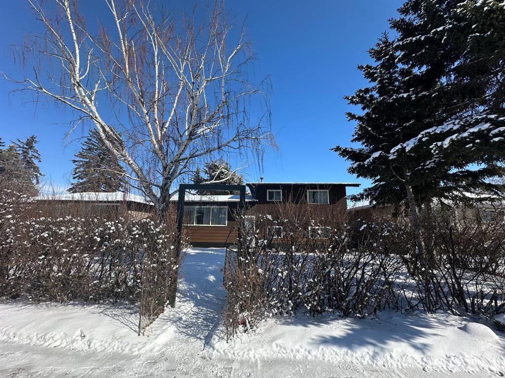 Third View of 2028 43 Street SE, Forest Lawn, Calgary, Alberta, T2B1H3