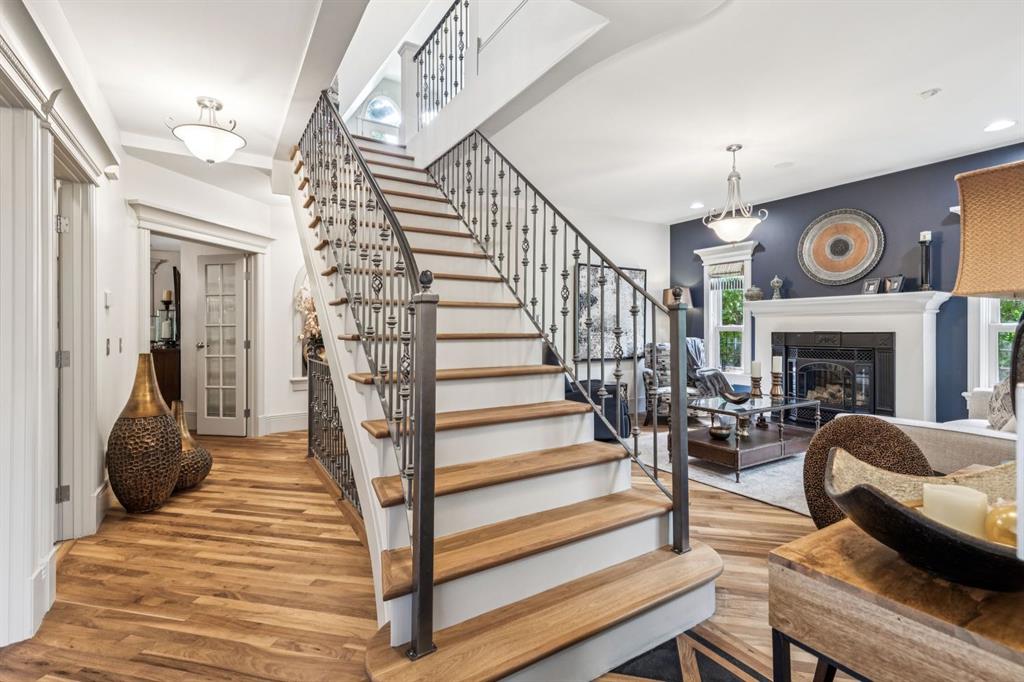 Third View of 1310 15 Street NW, Hounsfield Heights/Briar Hill, Calgary, Alberta, T2N 2B6
