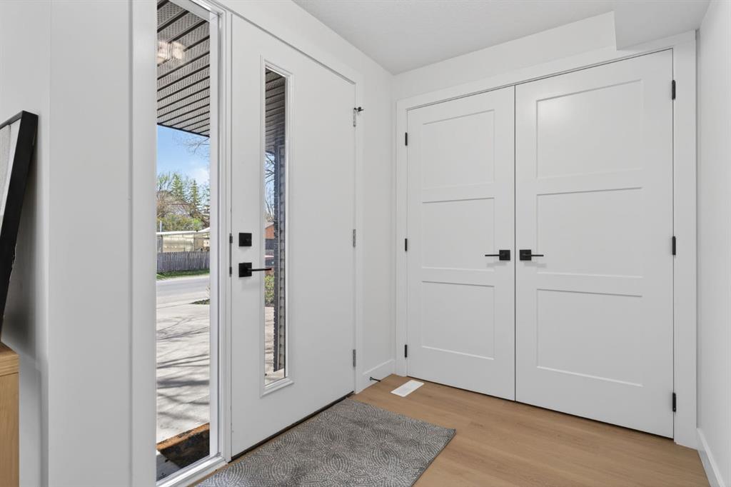 Third View of 40 Bernard Way NW, Beddington Heights, Calgary, Alberta, T3K2E9