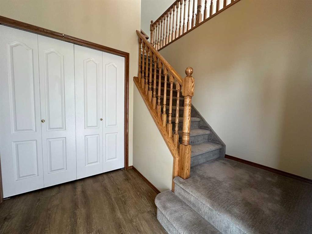 Third View of 22D, 32 Daines Avenue , Devonshire, Red Deer, Alberta, T4R2Z5