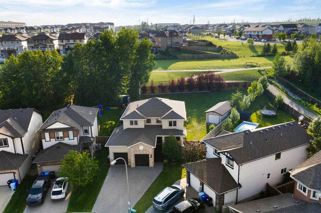 172 Gravelstone Way , A2330099, Alberta,