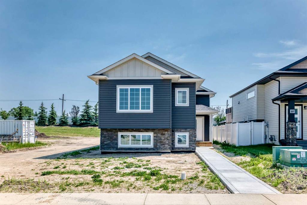 121 Aztec Crescent , A2330101, Alberta,