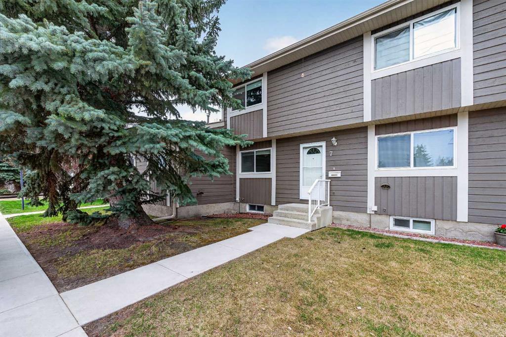 Third View of 7, 14736 Deerfield Drive SE, Deer Run, Calgary, Alberta, T2J 5Y1