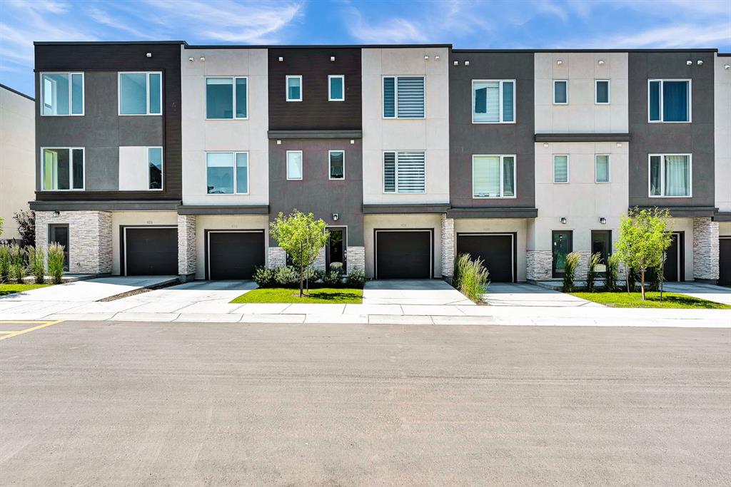 426 Shawnee Square SW, A2330194, Alberta,