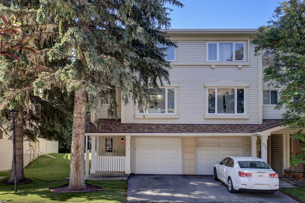 Third View of 738 Queenston Terrace SE, Queensland, Calgary, Alberta, T2J6H6