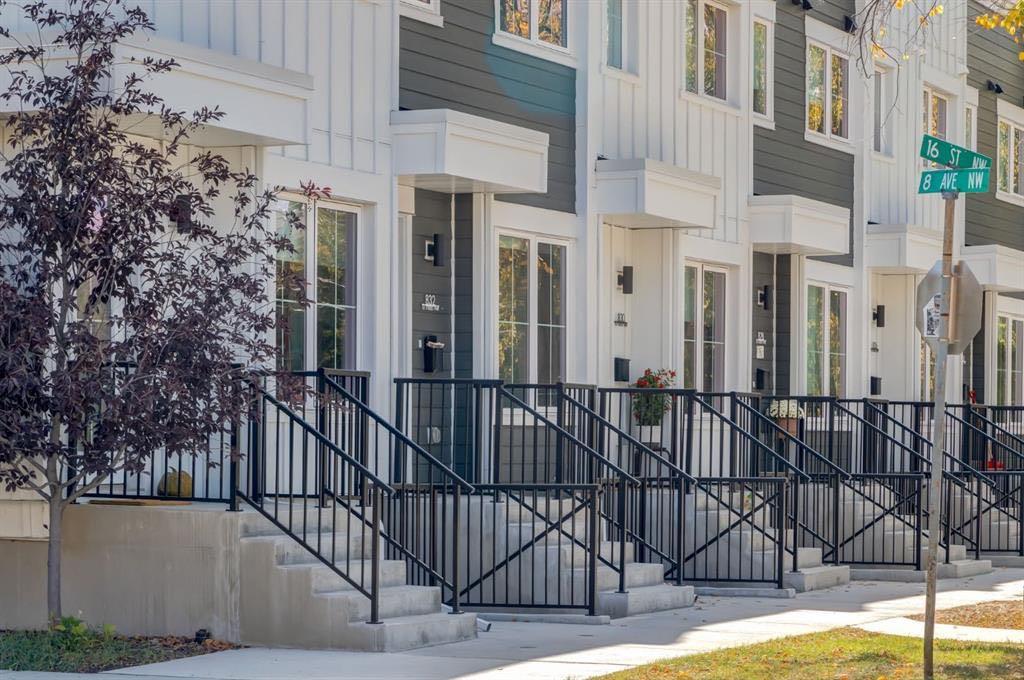 Main View of 1651 8 Avenue NW, Hillhurst, Calgary, Alberta, T2N1C4