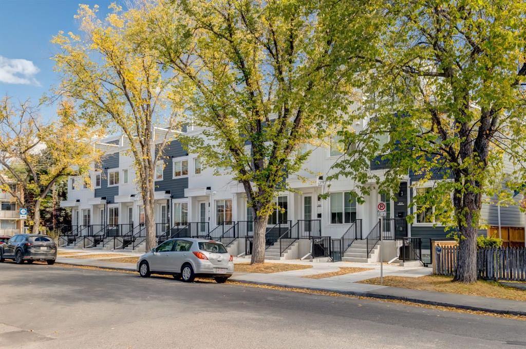 Third View of 1651 8 Avenue NW, Hillhurst, Calgary, Alberta, T2N1C4