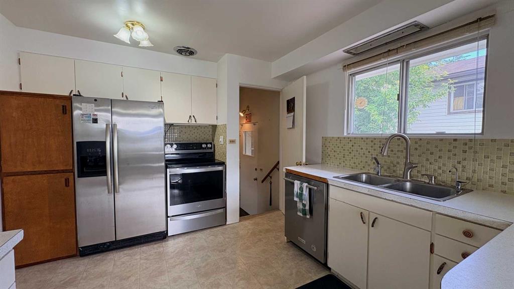 Fifth View of 718 10 Street , NONE, Wainwright, Alberta, T9W 1E2
