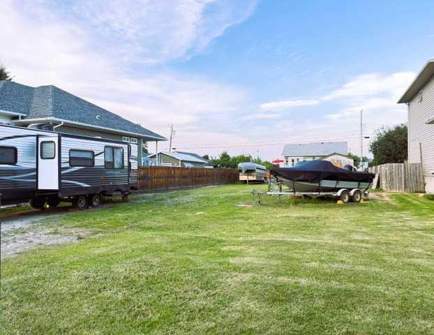 117 4 Street SW, A2330441, Alberta,