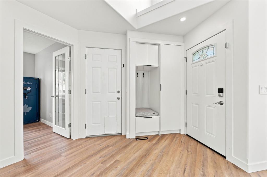 Fifth View of 328 Carriage Lane Drive , NONE, Carstairs, Alberta, T0M 0N0