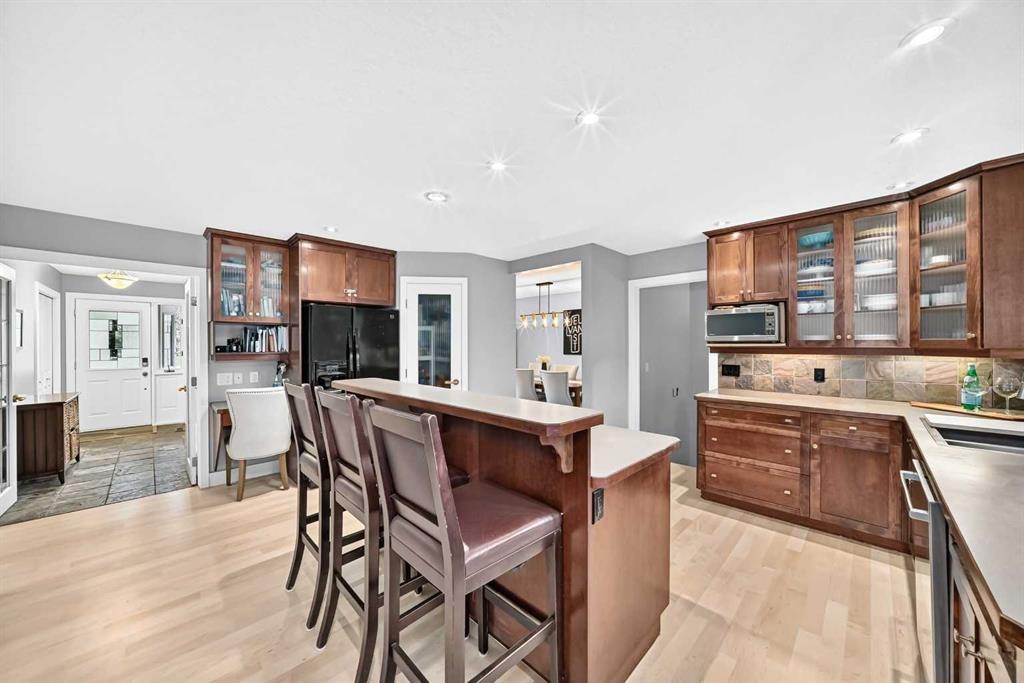 Fourth View of 520 Oakwood Place SW, Oakridge, Calgary, Alberta, T2V 0K3