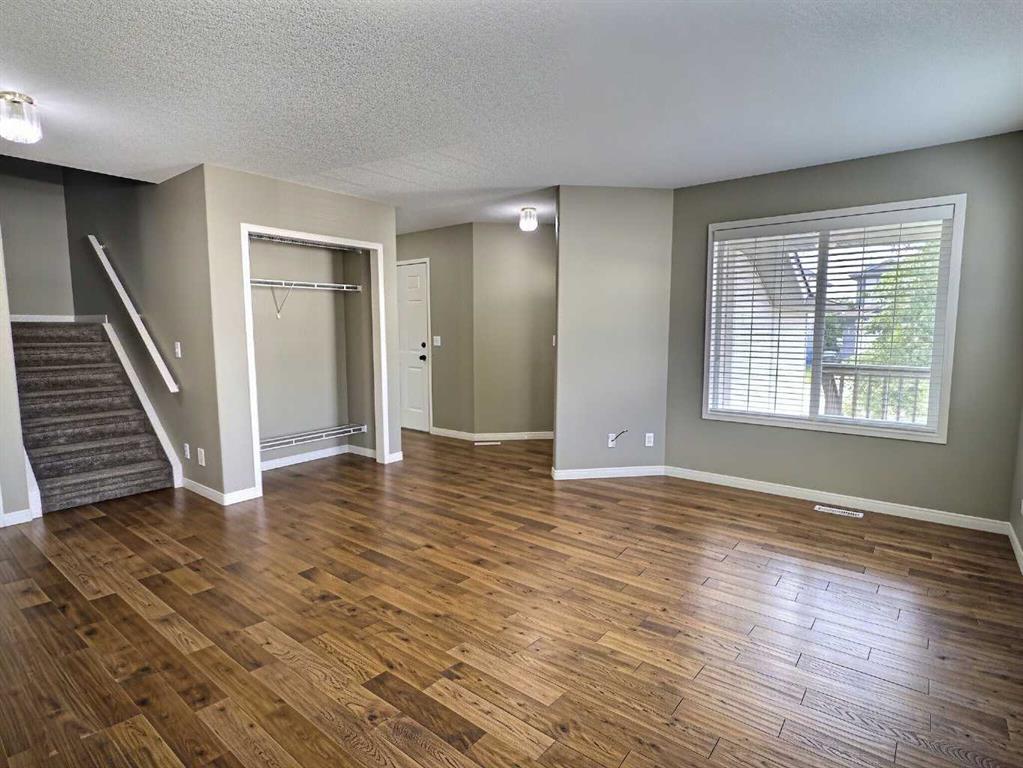 Fifth View of 185 Tuscarora Close NW, Tuscany, Calgary, Alberta, T3L 2E3